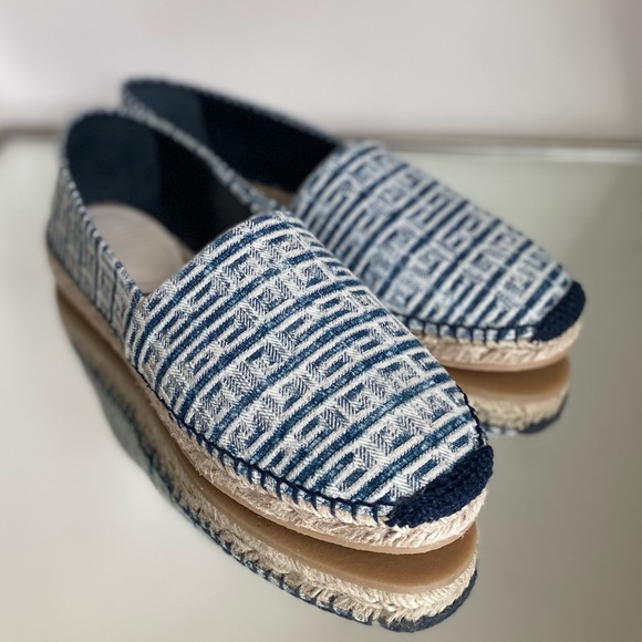 New GIVENCHY ESPADRILLES WITH MONOGRAM 40 $750 - Picture 12 of 13